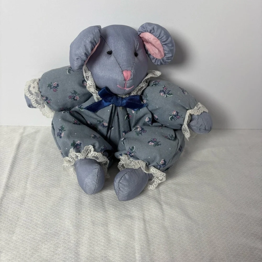 Vintage House of Lloyd Shelley Spool Mouse